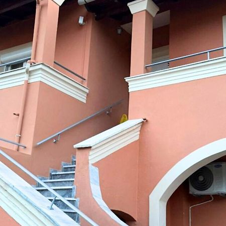 Georgia'S Apartments, Ipsos - Complex S エクステリア 写真