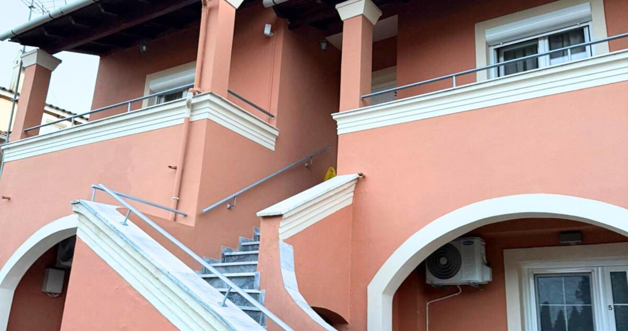 Georgia'S Apartments, Ipsos - Complex S エクステリア 写真