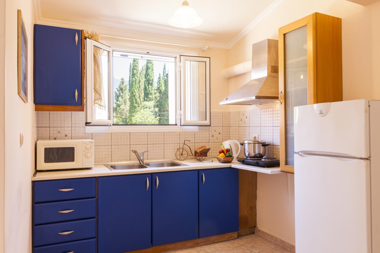 Georgia'S Apartments, Ipsos - Complex S エクステリア 写真